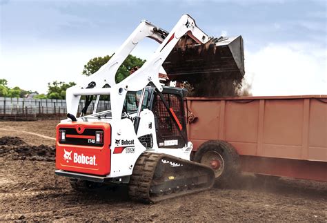 bobcat tracked skidsteer